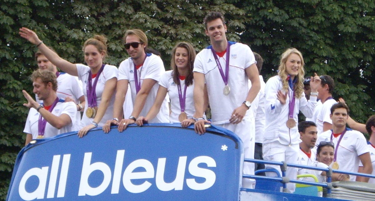 French_Olympic_team_open-top_bus_01
